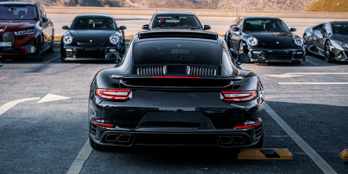 Porsche 911 Turbo 50 Years Edition – Seitenansicht im Studio