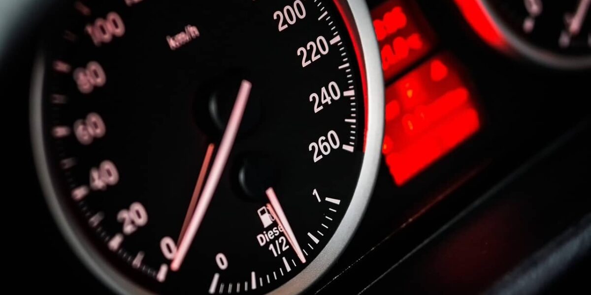 geschäftswagen mit vertrag – symbolbild für shortlease tipps