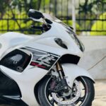 wie Motorradfahren dir eine neue Perspektive auf Den Haag gibt