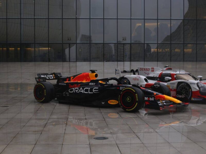Max Verstappen fährt bei Regen in der Formel 1 – Symbolbild