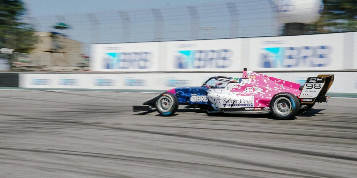 Rennwagen, Formel 3, Rennstrecke, Motorsport (pexels caio renato de campos 16743659 1 scaled)