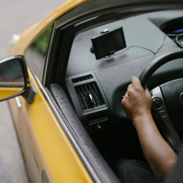 Auto mit Gadget-Equipment