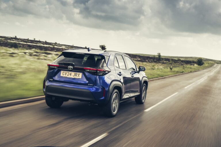 Warum verbraucht der Yaris Cross mehr als versprochen